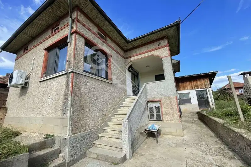 House in Veliko Tyrnovo, Kucina