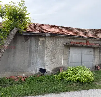 Photo 2 — House in Veliko Tyrnovo, Ledenik