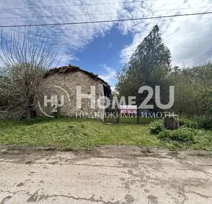 Photo 2 — One-story house with yard in Levski village, Varna region