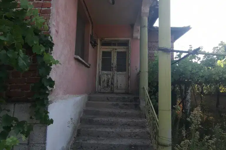 House in Pazardjik, Lozen