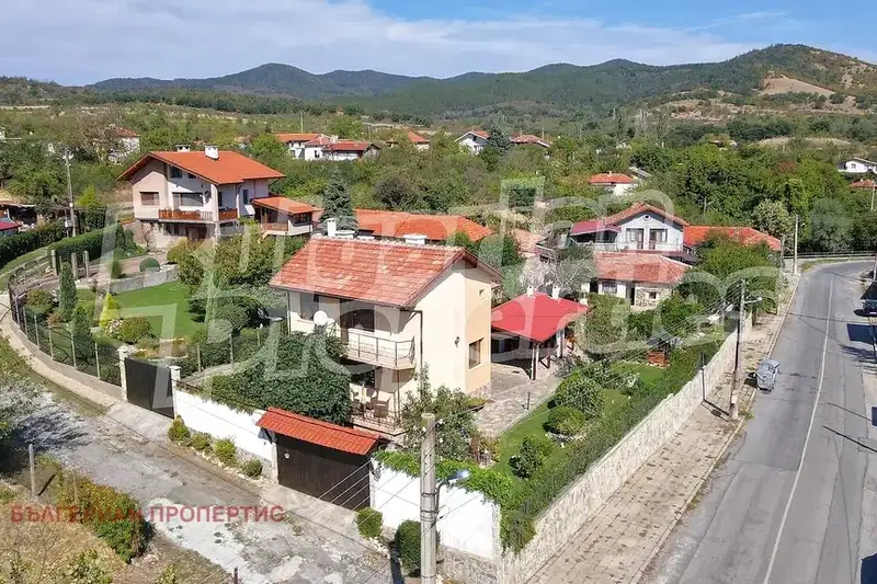 House in Stara Zagora, Lozen