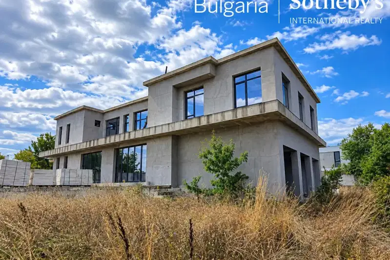 House in Burgas, Lozenec