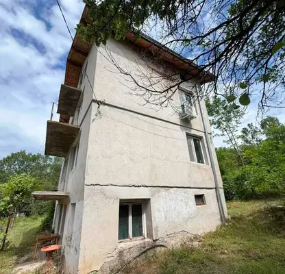 Photo 2 — House in Pernik, Lyalinci