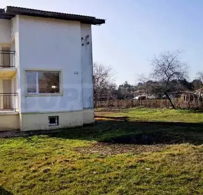 Photo 2 — House in Dobrich, Malina