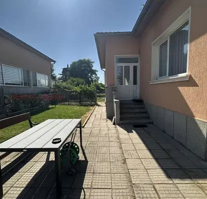 Photo 2 — House in Oblast Plovdiv, Manole