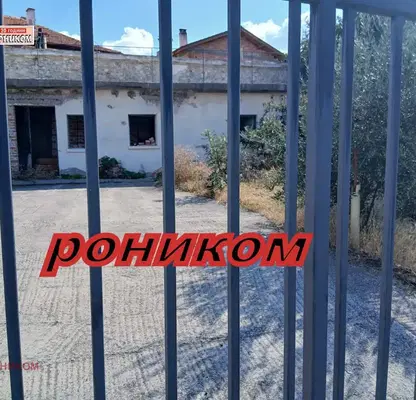 Снимка 2 — Двуетажна къща с двор в с. Марково, област Пловдив
