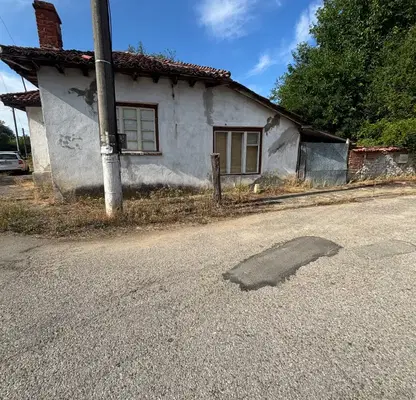 Photo 3 — One-storey house with 4 rooms in Medovo village, large yard