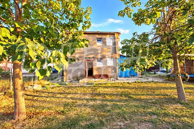 Two-storey house with yard in Momino selo village, Plovdiv region