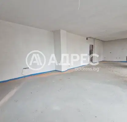 Photo 3 — Spacious 3-bedroom house in Mramor village, Sofia with yard