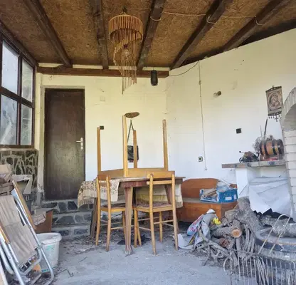 Снимка 4 — Вила с 2 етажа и тераса в с. Николово, област Русе