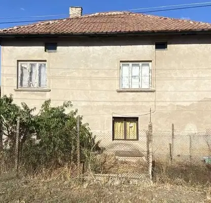 Снимка 4 — Двуетажна къща с двор в с. Ново село, област Видин