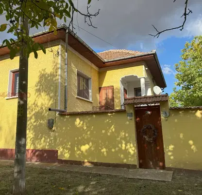 Photo 2 — Two-storey house with garage in Obnova village, Pleven region