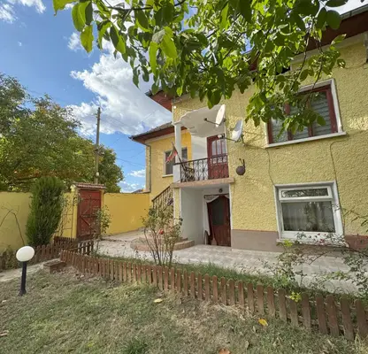 Photo 3 — Two-storey house with garage in Obnova village, Pleven region