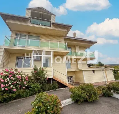 Photo 2 — Spacious house with 9 bedrooms in Obrochishte village, Dobrich region