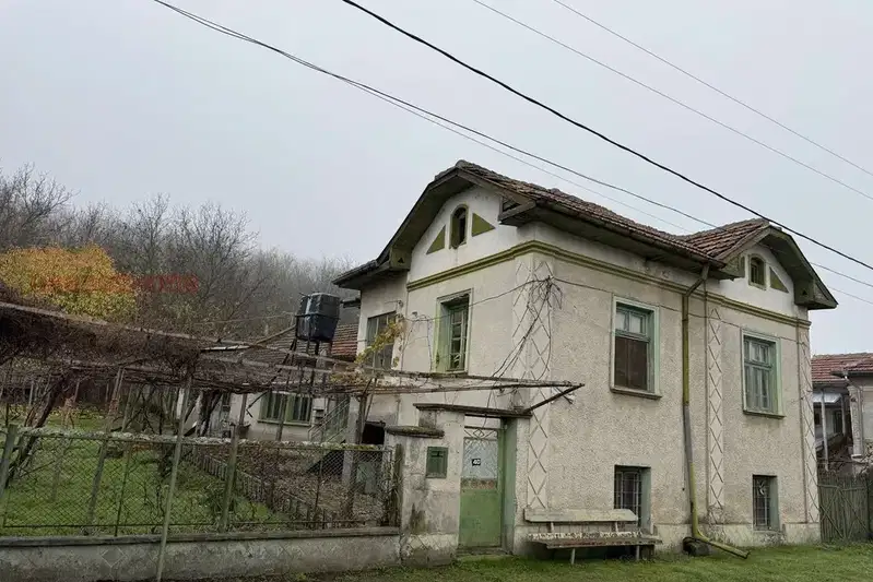 Къща в Плевен, с. Ореховица
