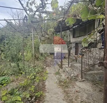 Photo 2 — House with yard in Oreshak village, Varna region, near town