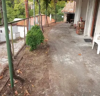 Снимка 5 — Двуетажна къща с 3 стаи и тераса в с. Орешец, обл. Пловдив