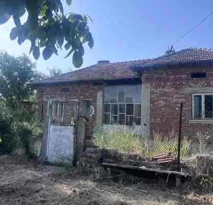Снимка 5 — Къща с двор в с. Острица, област Русе