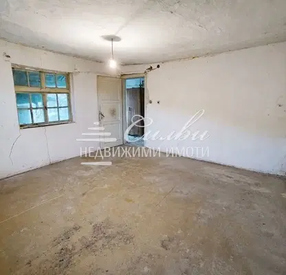 Photo 2 — One-story brick house with large yard in Ovcharovo village, Shumen region