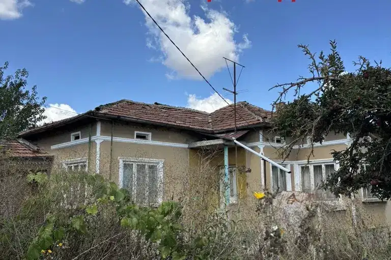 House in Dobrich, Ovcharovo