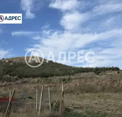 Снимка 2 — Каменна къща с 4 стаи и панорамна гледка в с. Падина