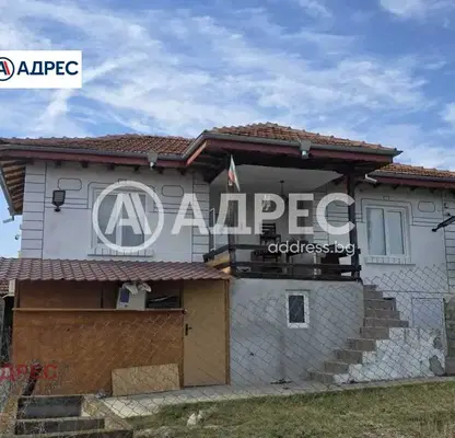 Снимка 3 — Каменна къща с 4 стаи и панорамна гледка в с. Падина