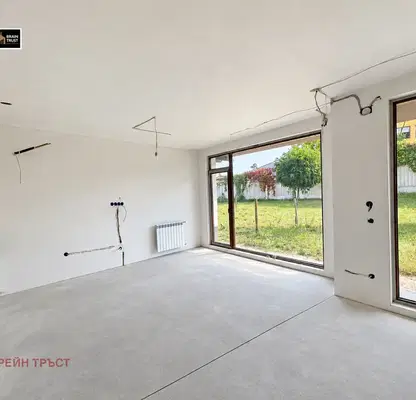 Photo 5 — Three-storey house with 4 bedrooms in a gated complex in Pancharavo