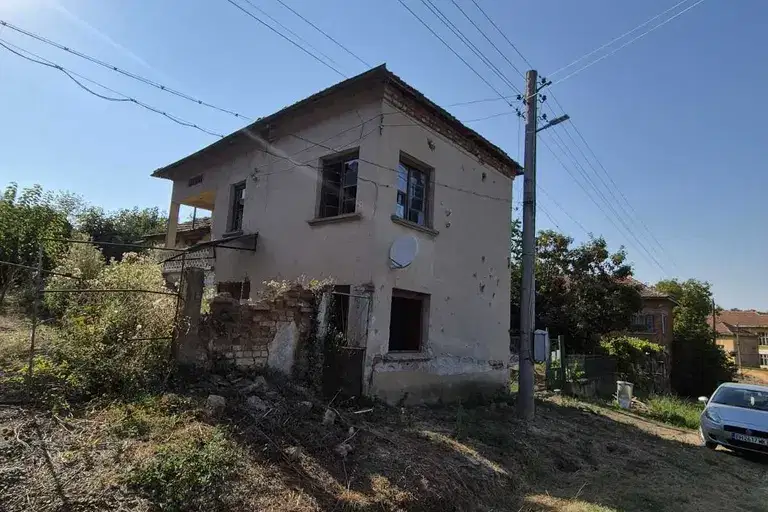 House in Pleven, Pisarovo
