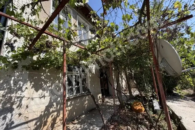 House in Veliko Tyrnovo, s. Parovtsi