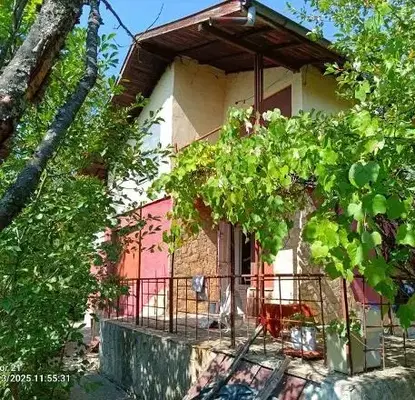 Photo 2 — House in Pernik, Radui