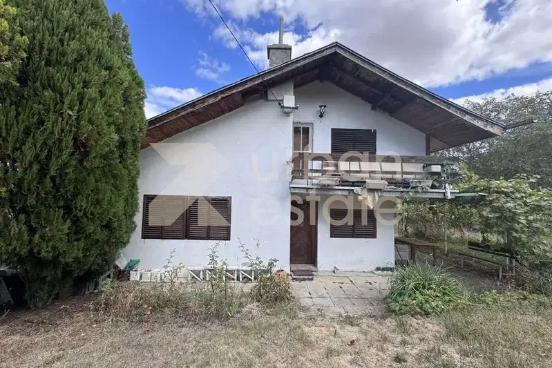 House with 2 bedrooms in Rezantsi village, Pernik region with yard