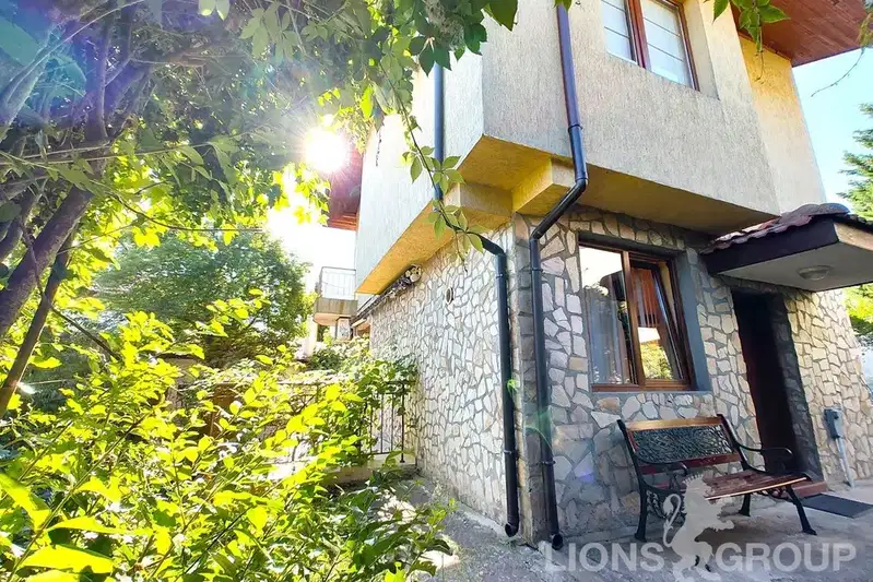 House with 2 bedrooms in Rogachevo village with sea view