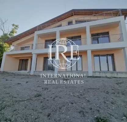 Photo 5 — House in Dobrich, Rogachevo