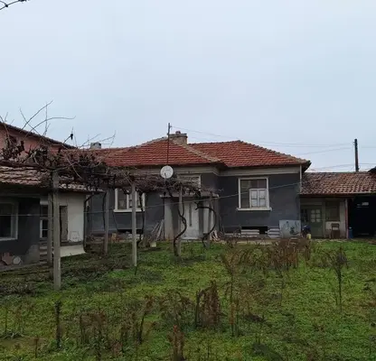 Photo 2 — One-story house with 3 rooms in the center of Ruzhevo Konare village