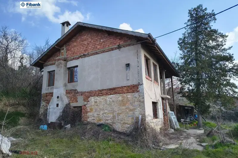 House in Veliko Tyrnovo, Samovodene