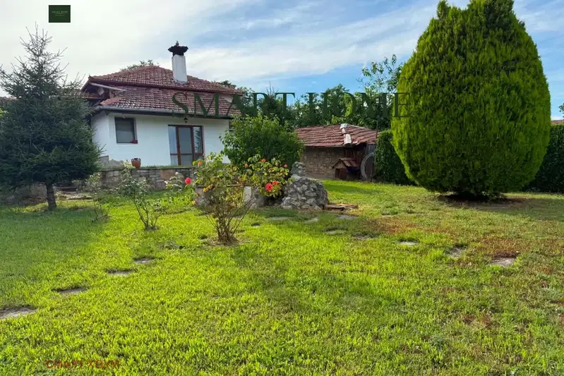 Two-storey house with 3 bedrooms in Samovodene village, Veliko Tarnovo region