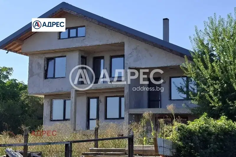 New 4-storey house in Slanchevo village, Varna region