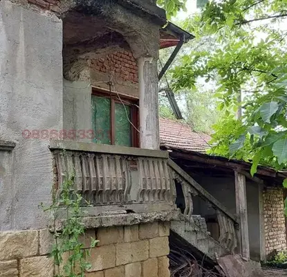 Снимка 2 — Къща с 5 стаи и двор в с. Софрониево, област Враца
