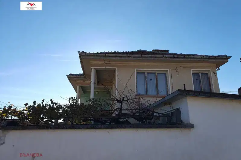5-room house in Starosel village, Plovdiv region, with panoramic view