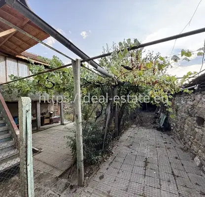 Photo 5 — House with 2 basements and yard in Stob village, Kyustendil region