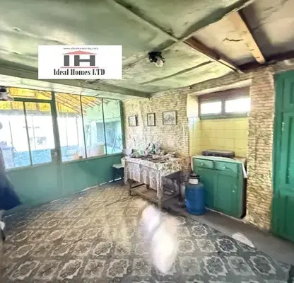 Снимка 4 — Къща с 5 спални и голям двор в с. Страхилово, обл. Велико Търново