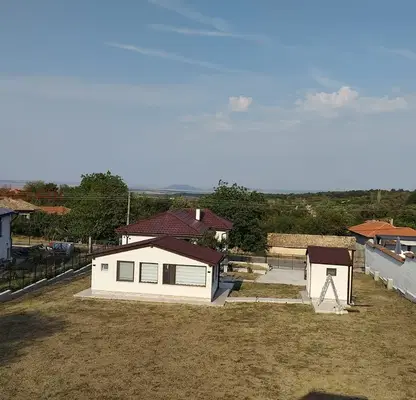 Photo 2 — House in Oblast Tyrgovishte, Straja