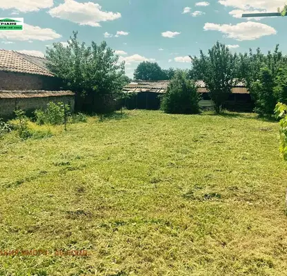 Photo 3 — House with 8 rooms and yard in Stroevo village, Plovdiv region