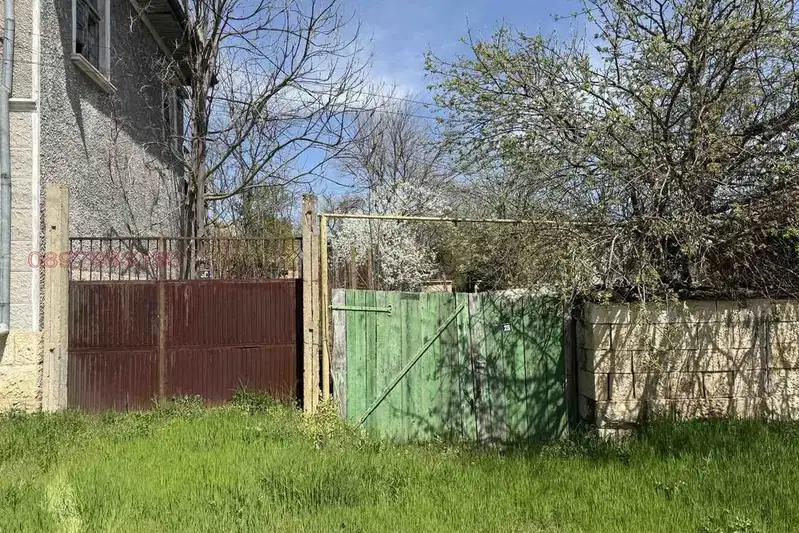 House with yard in Tabachka village, Ruse region