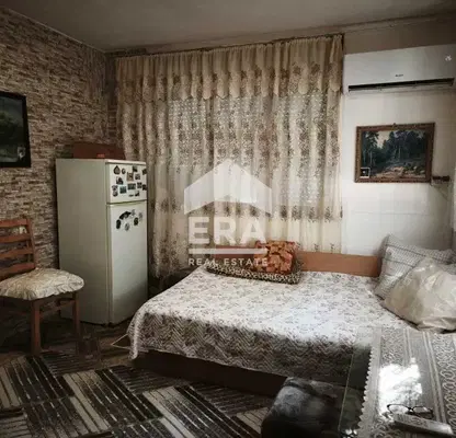Photo 3 — 3-room house in Tenevo village, Yambol region with yard and farm buildings