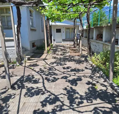 Photo 4 — House with large yard in Vasil Levski village, Plovdiv region