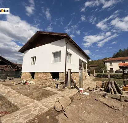 Photo 2 — House in Lovech, Velchevo