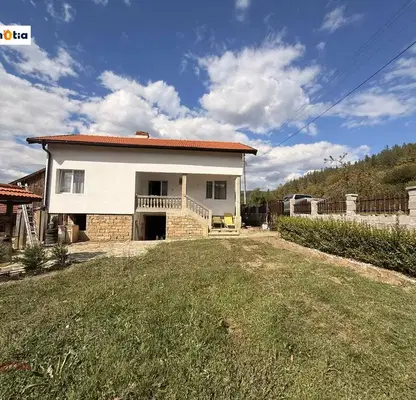 Photo 3 — House in Lovech, Velchevo
