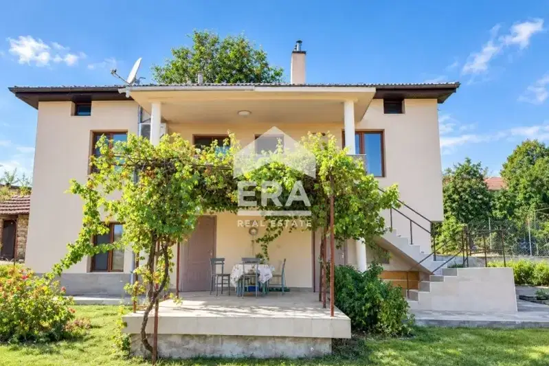 House in Veliko Tyrnovo, Vetrinci