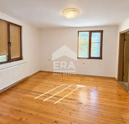 Photo 5 — House in Veliko Tyrnovo, Vetrinci